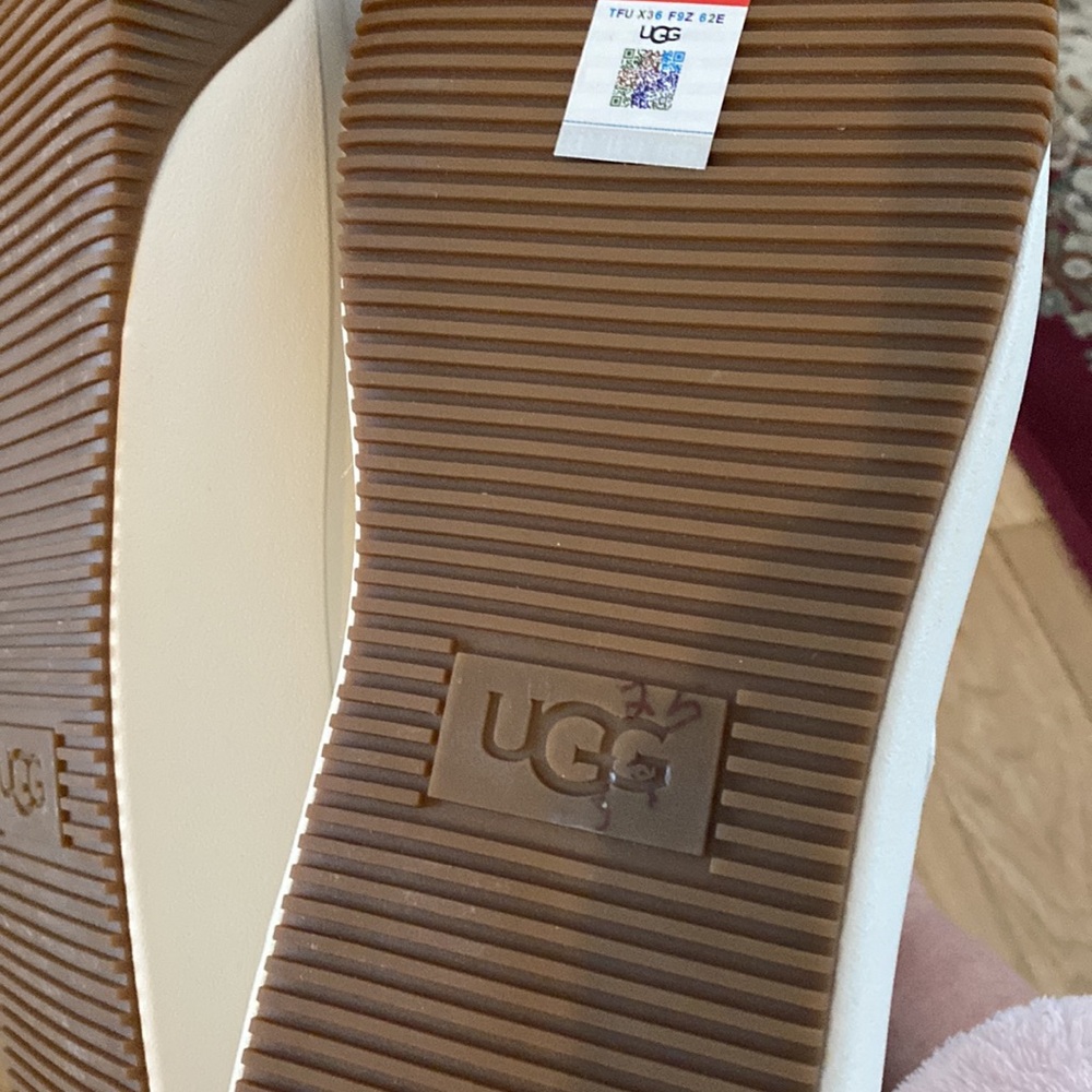 UGG Womens EZ-Duzzit T-Strap platform sandals - Picture 5 of 10